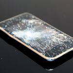 iPhone画面の割れ修理と割れ対策